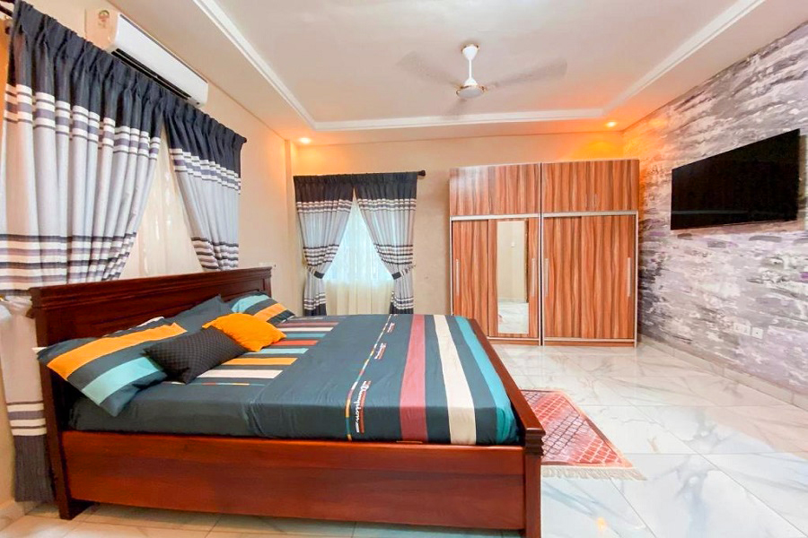 Luxury hotel exterior in Tapovan Rishikesh